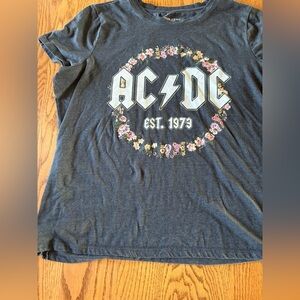 Maurices Classic Fit Tee in Dark Gray size 1x